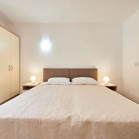 Antonia - 270m To Sea Apartamento *